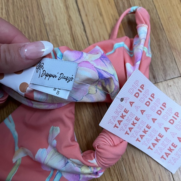 dippin daisies floral top - Picture 3 of 4